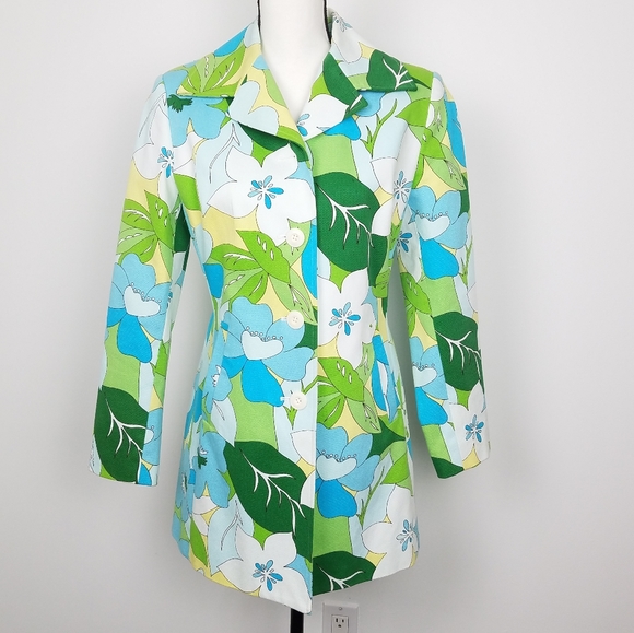 Uniform John Paul Richard Jackets & Blazers - Light weight waterproof jacket coat